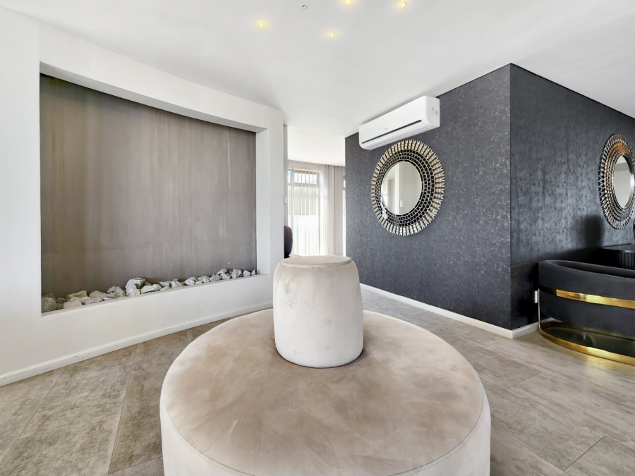 4 Bedroom Property for Sale in Waves Edge Western Cape